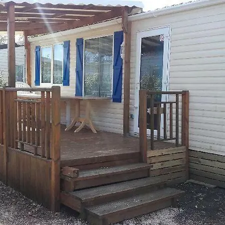 Le Montourey Üdülőpark 4*